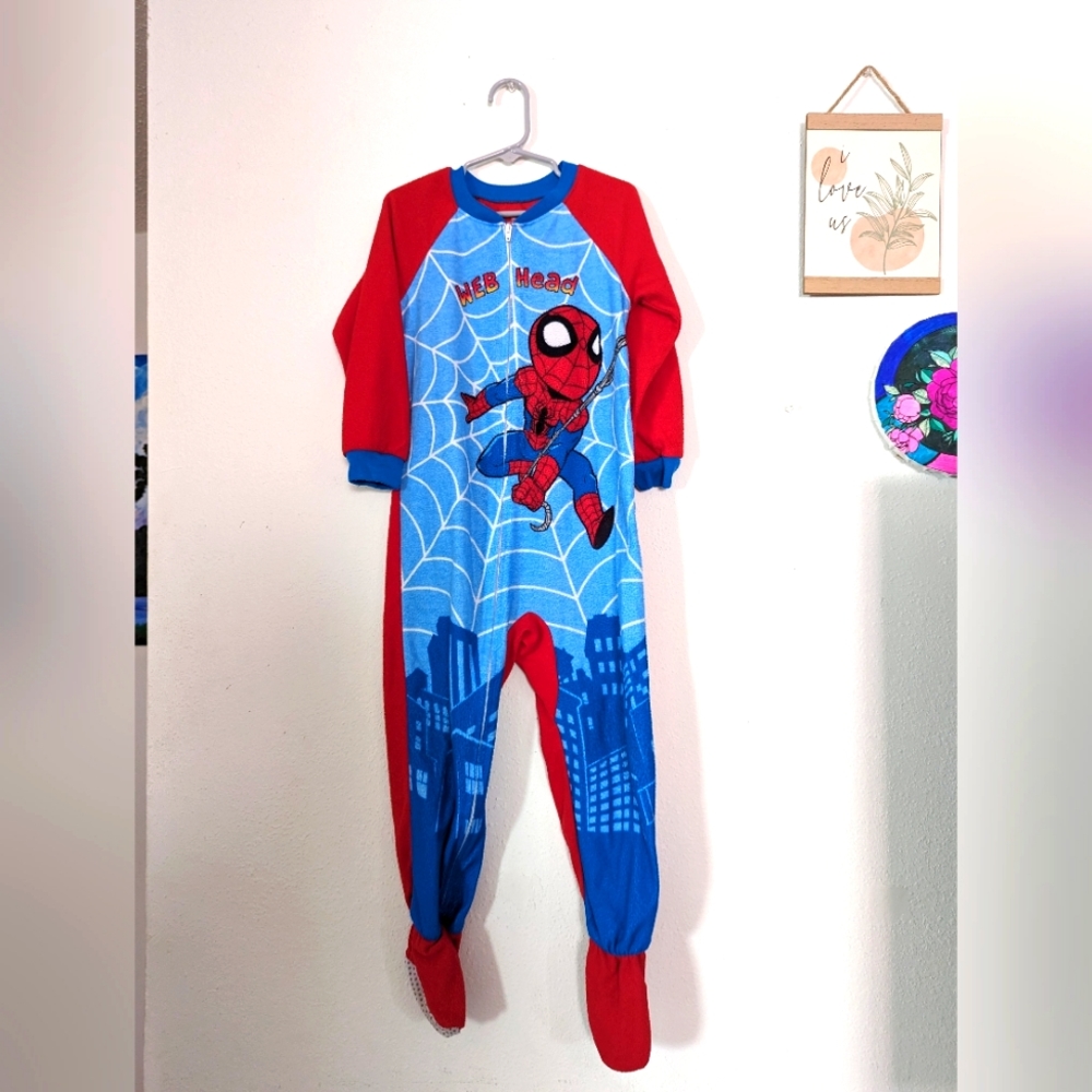 Marvel Spider-Man 5T fleece footy pajamas VGUC